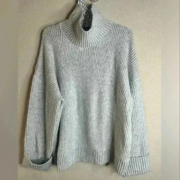 Topshop Gray Turtleneck Sweater - Picture 1 of 4
